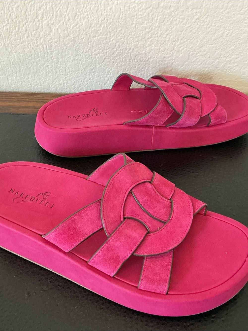 Naked Feet Women Market Hot Pink Vegan Suede Weave Platform Sandals Slide Size 8